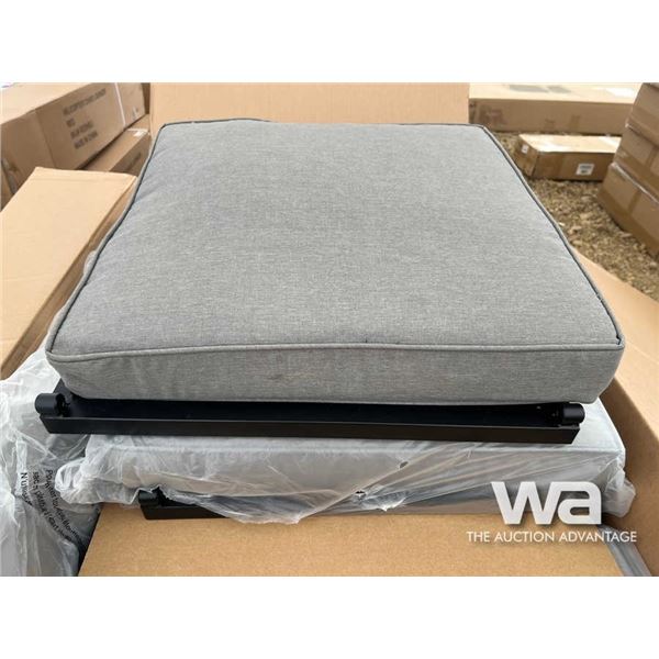 (UN-USED) 6 PERSON OUTDOOR DINING CHAIR SET