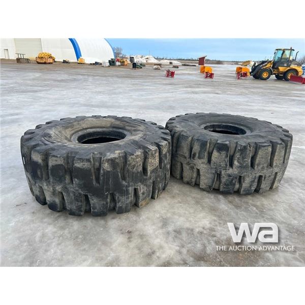 (2) KUMHO 29.5-25 ROCK TIRES