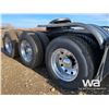 Image 22 : 2018 WESTERN STAR 4900SA TRI DRIVE SLEEPER TRUCK