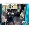 Image 5 : 2018 WESTERN STAR 4900SA TRI DRIVE SLEEPER TRUCK