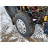 Image 18 : 2000 PETERBILT 379 T/A SLEEPER TRUCK TRACTOR