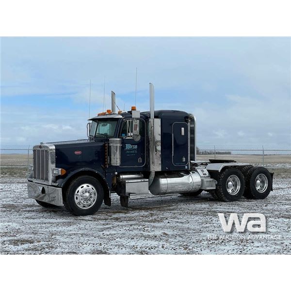 2000 PETERBILT 379 T/A SLEEPER TRUCK TRACTOR