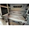 Image 12 : 2013 PETERBILT 367 TRI DRIVE SLEEPER TANK TRUCK