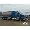 Image 2 : 2013 PETERBILT 367 TRI DRIVE SLEEPER TANK TRUCK