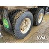 Image 19 : 1996 WESTERN STAR 5964S T/A DUMP TRUCK