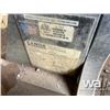 Image 20 : 2004 FORD F550 4WD WASH TRUCK