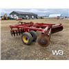 Image 4 : MASSEY FERGUSON 820 12 FT. TANDEM DISC