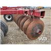 Image 8 : MASSEY FERGUSON 820 12 FT. TANDEM DISC