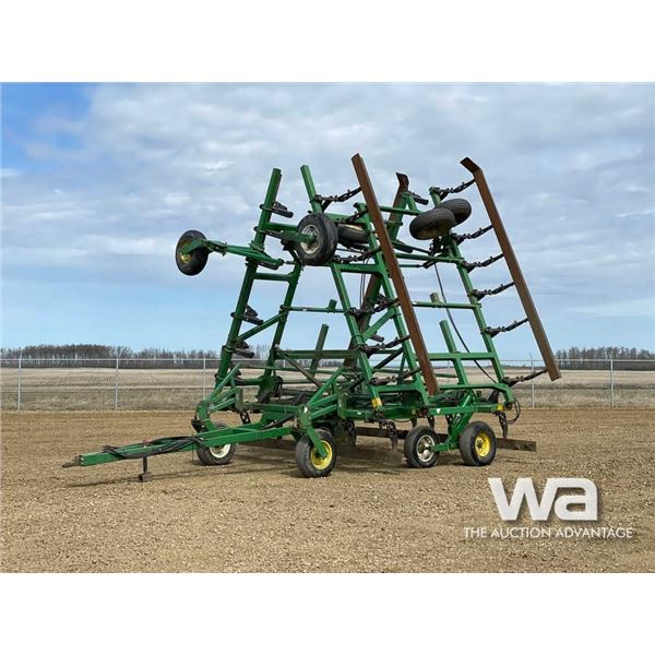 JOHN DEERE 610 40 FT. LAND LEVELER