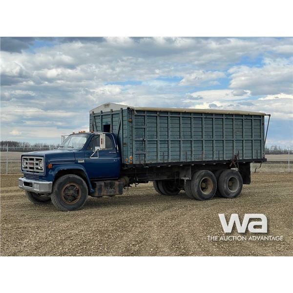 1979 GMC 7000 SIERRA T/A GRAIN TRUCK