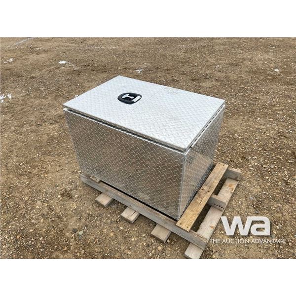 ALUMINUM TOOLBOX