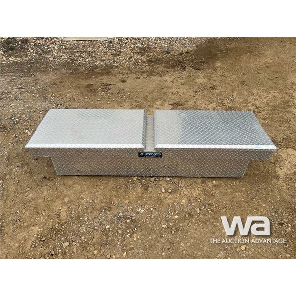 ALUMINUM TRUCK TOOL BOX