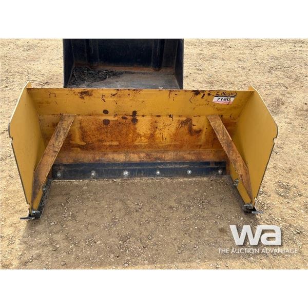 SKID STEER 70 IN SNOW PUSHER