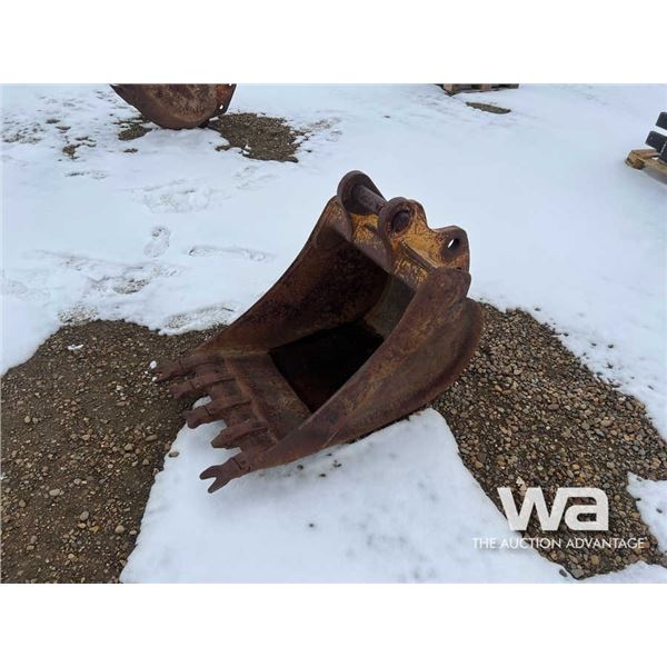 JOHN DEERE 24" TOOTH  BUCKET