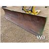 Image 8 : JOHN DEERE 63 SERIES 12 FT. ANGLE BLADE