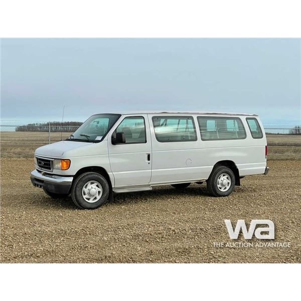 2006 FORD E350 15 PASSENGER VAN