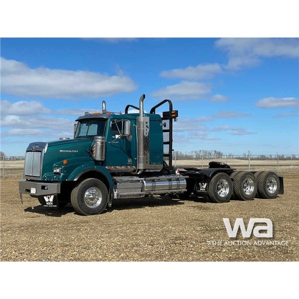 2014 WESTERN STAR 4900SB TRI-DRIVE SLEEPER TRUCK