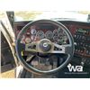 Image 11 : 2015 WESTERN STAR 4900SA TRI-DRIVE SLEEPER TRUCK
