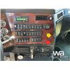 Image 9 : 2015 WESTERN STAR 4900SA TRI-DRIVE SLEEPER TRUCK