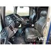 Image 6 : 2018 PETERBILT 388 T/A SLEEPER TRUCK TRACTOR