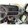 Image 8 : 2013 PETERBILT 389 T/A SLEEPER TRUCK TRACTOR