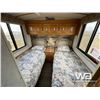 Image 15 : 1995 FLEETWOOD SOUTHWIND 30 FT. MOTORHOME