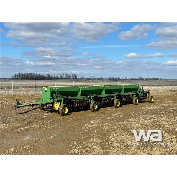 JOHN DEERE 9350 40 FT. HOE DRILL