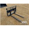 Image 2 : SKID STEER 48" PALLET FORKS