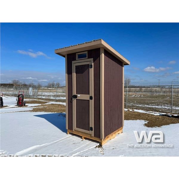 PORTABLE OUT HOUSE