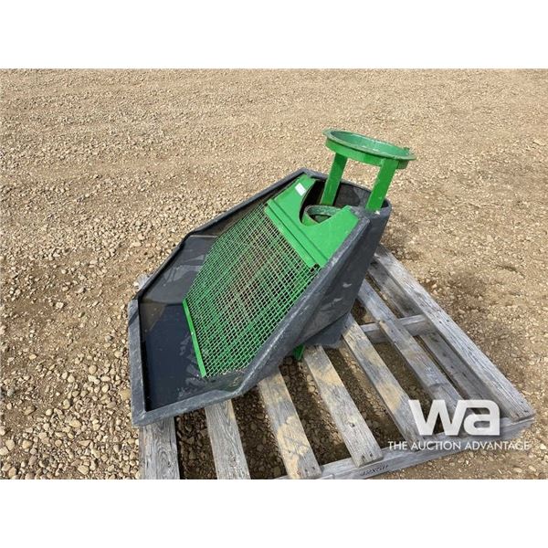 JD AIR DRILL AUGER HOPER