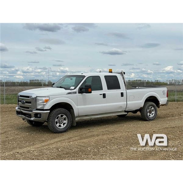 2015 FORD F350 XLT CREW CAB PICKUP