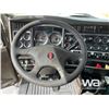 Image 10 : 2013 KENWORTH C500 TRI DRIVE SLEEPER TEXAS BED