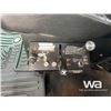 Image 12 : 2013 KENWORTH C500 TRI DRIVE SLEEPER TEXAS BED