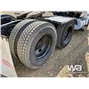 Image 20 : 2003 INTERNATIONAL 8600 T/A TRUCK TRACTOR
