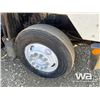 Image 12 : 2005 OTTAWA C30 S/A SHUNT TRUCK