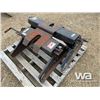 Image 3 : (2) FIFTH WHEEL HITCHES