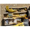 Image 9 : TRUCK AIR INTAKE HOSES, REFLECTORS, CAT OIL PAN