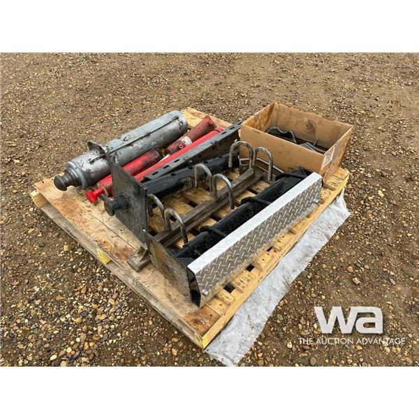 MANITEX HYDRAULIC OUTRIGGER RAMS