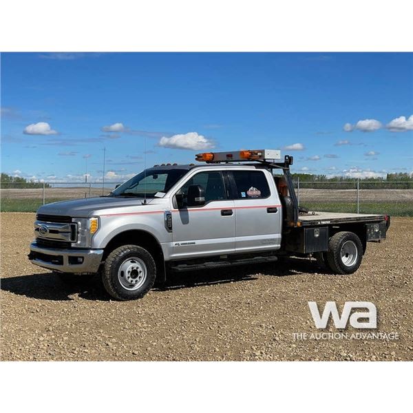 2017 FORD F-350 CREW CAB FLATBED TRUCK