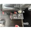 Image 12 : 2018 KENWORTH T800 TRI DRIVE SLEEPER WINCH TRACTOR
