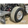 Image 19 : 2018 KENWORTH T800 TRI DRIVE SLEEPER WINCH TRACTOR