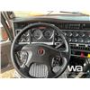 Image 10 : 2015 KENWORTH W900 T/A SLEEPER WINCH TRACTOR