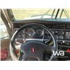 Image 10 : 2015 KENWORTH T800 T/A SLEEPER WINCH TRACTOR