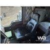 Image 7 : 2013 KENWORTH T800 T/A SLEEPER WINCH TRUCK