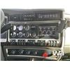 Image 9 : 2013 KENWORTH T800 T/A SLEEPER WINCH TRACTOR