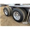 Image 23 : 2011 KENWORTH T800 T/A SLEEPER WINCH TRACTOR