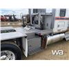 Image 28 : 2011 KENWORTH T800 T/A SLEEPER WINCH TRACTOR
