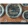 Image 11 : 2001 PETERBILT 378 T/A SLEEPER WINCH TRACTOR