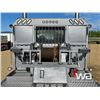 Image 25 : 2001 PETERBILT 378 T/A SLEEPER WINCH TRACTOR