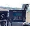 Image 10 : 2015 KENWORTH T800 TRI-DRIVE TRUCK TRACTOR